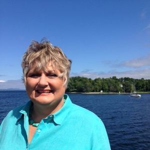 Meet your Posher, Suzanne